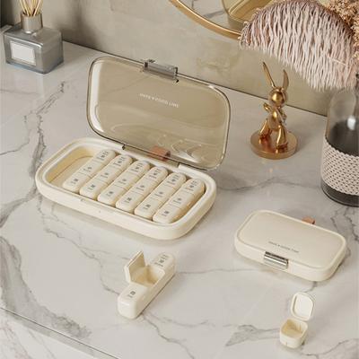 Portapillole 21 scomparti Promemoria data 3 volte Un giorno Portatile di qualità alimentare 7 giorni Settimanale Viaggio Capsule Tablet Scatola di stoccaggio Forniture da viaggio