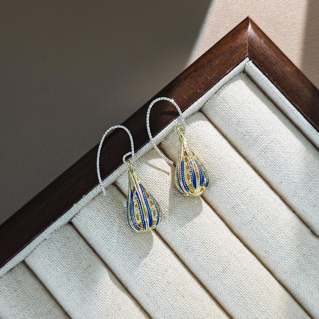 Boucles d'oreilles Goutte d'eau Géométriques avec une Touche Rétro