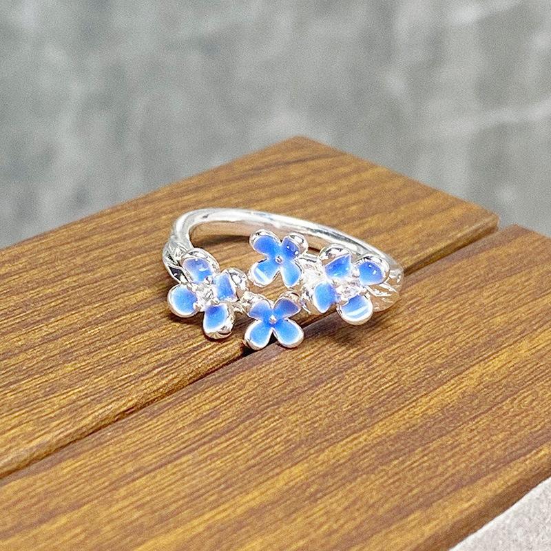 Cremefarbener Süßer Mädchenstil Emaille Tropföl Blume Offener Ring Exquisiter Nischen Hoher Sinn Ausländischer Schöner Ring