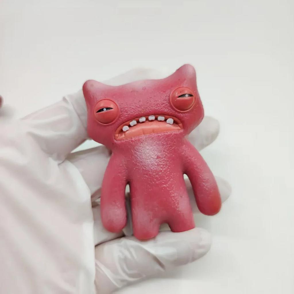 Figura Mostro Brutto Dente Occhi Larghi Strambo Ghigno Urlo V3 Ciondolo Collezione Modello Giocattolo Miglior Regalo di Compleanno per Bambini