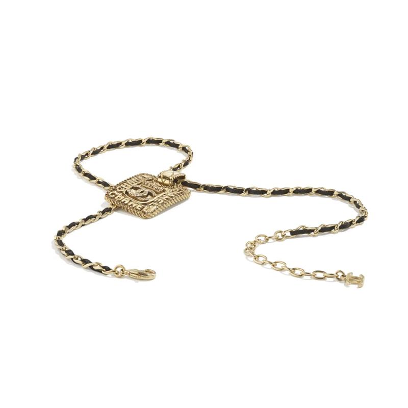 CHANEL Double C gold metal calfskin rhinestone necklace men and women same style couple model