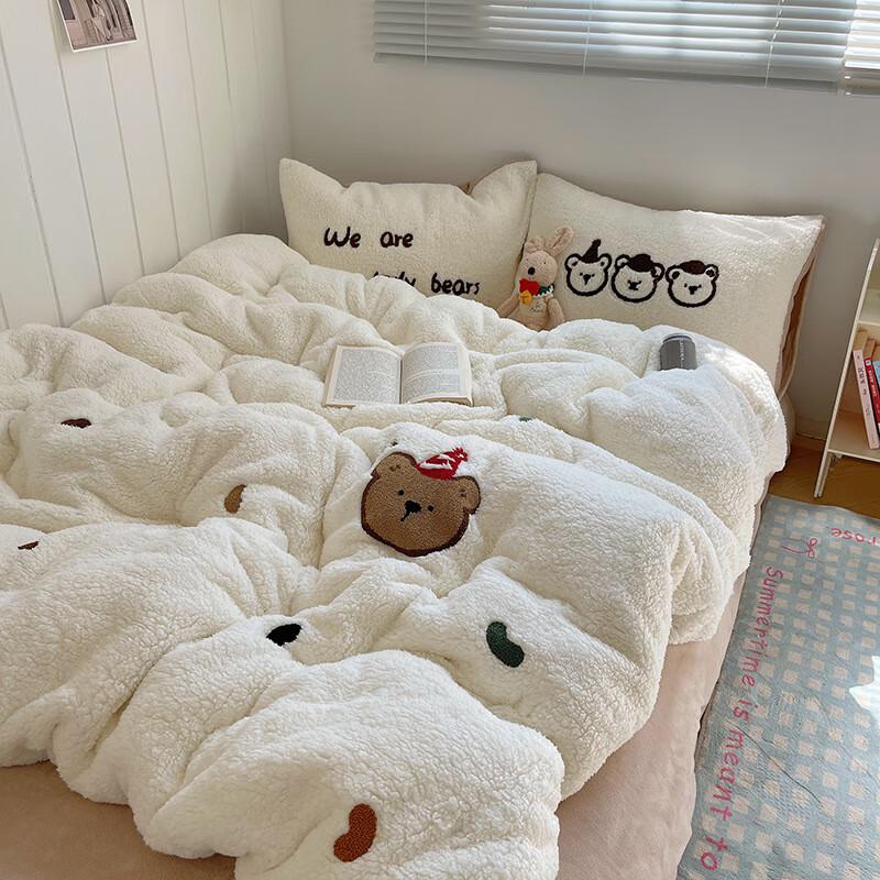 OEING Three Little Bears Lamb Wool Bedding Set