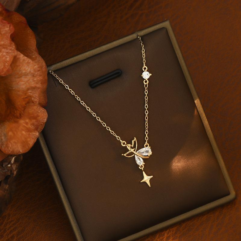 Zirconia Temperament Necklace Women's Vintage Pendant Design Girls' Gift Fashion Versatile Collarbone Chain Jewelry