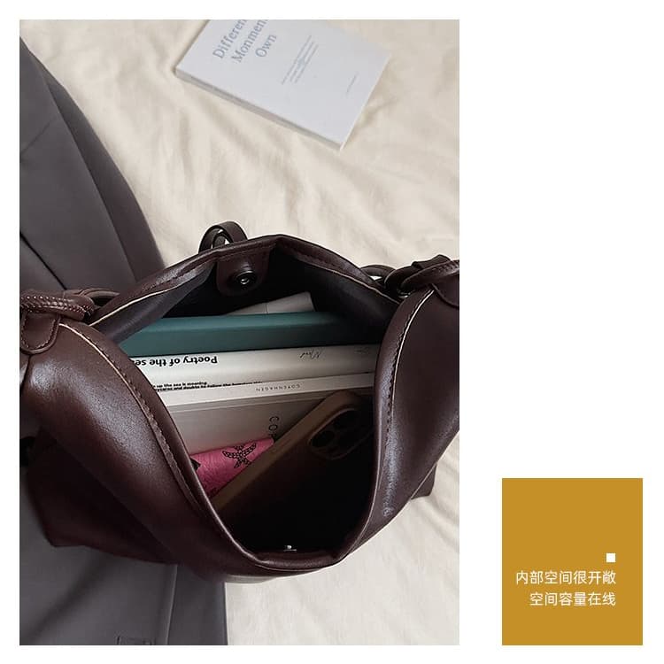 Women's Soft Leather Underarm Bag Handbag