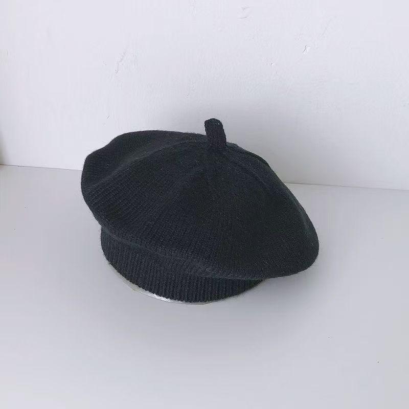 Children's Berets 1 To 3 Years Old Winter Knitted Warm Boys and Girls Go Out Cartoon Bear Pumpkin Hat Trendy
