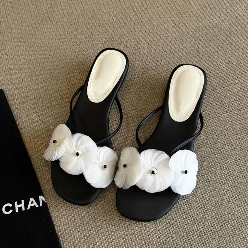 Fashion Sexy Open Toe Chunky Heel One-Strap Women Slippers Orchid Flowers Decor Square Toe Sandals Ladies Summer Beach Shoes