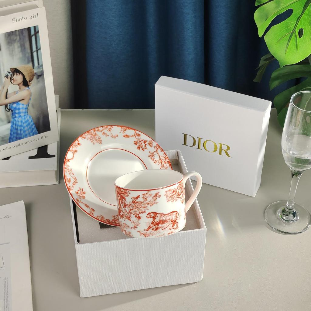 D Home Luxurious Coffee & Tea Set: Cup & Saucer for Two in Gift Box – Elegant Tableware for Afternoon Tea