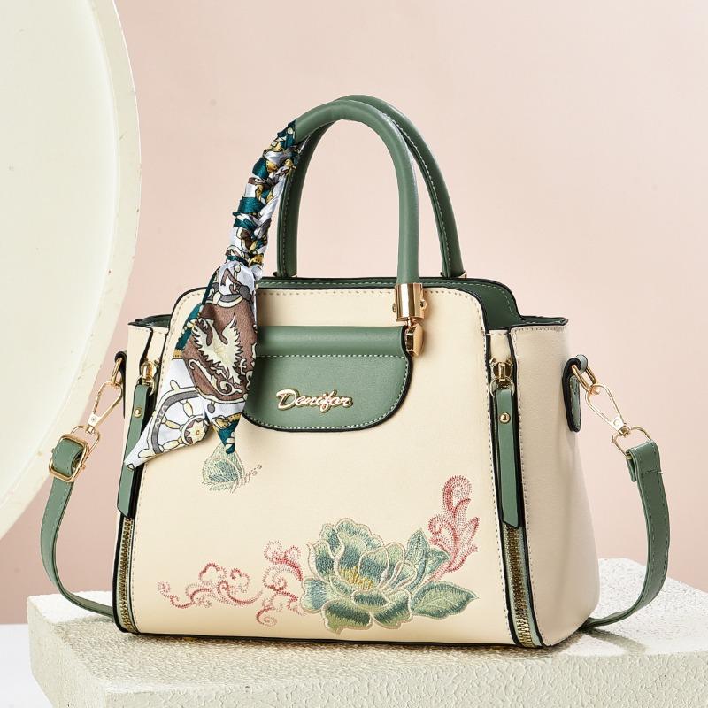 New embroidery send mother lady handbag large capacity mother bag fashion national style shoulder bag messenger bag