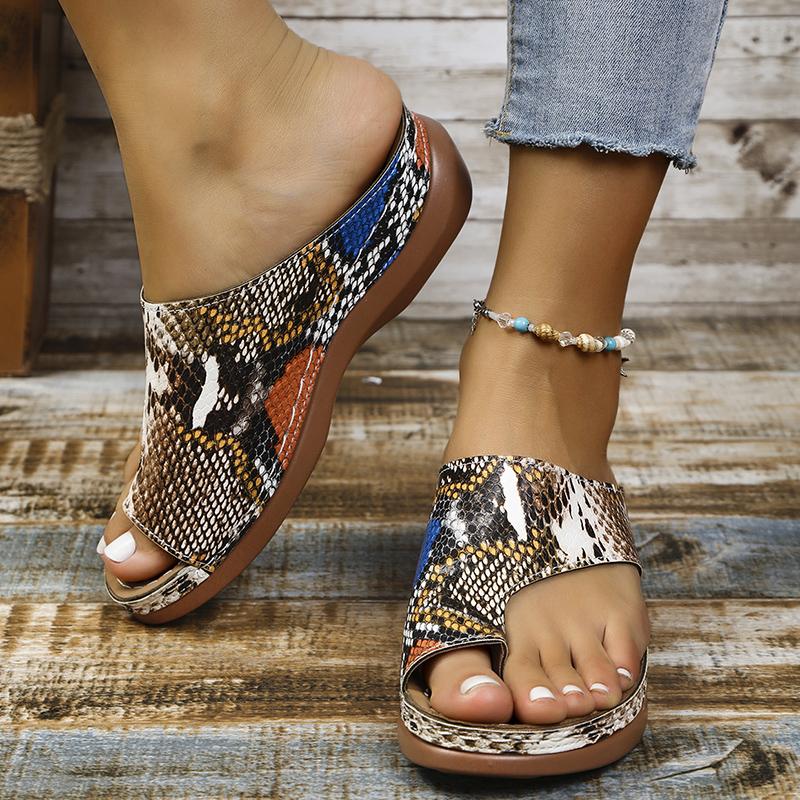 

Шлепанцы Lucyever со змеиным принтом и толстой подошвой, женские летние босоножки на танкетке с клипсой, легкие нескользящие пляжные тапочки 36
