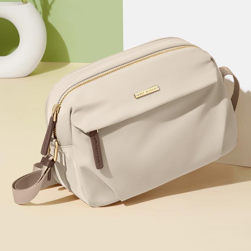 GOLF Women's Shoulder Bag
