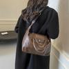 Großvolumige Retro-Damen-neue High-End-Einzel-Schulter-Umhänge-Handtasche Nischen-Pendler-Tasche