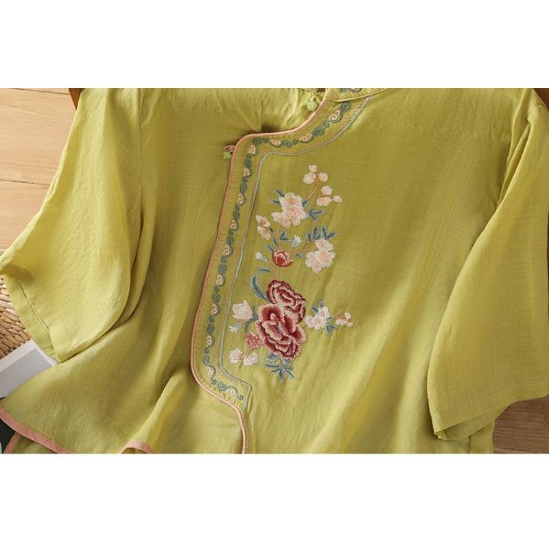 Women's Beige Cheongsam Style Blouse Embroidery Detail Half-Sleeve Casual Top