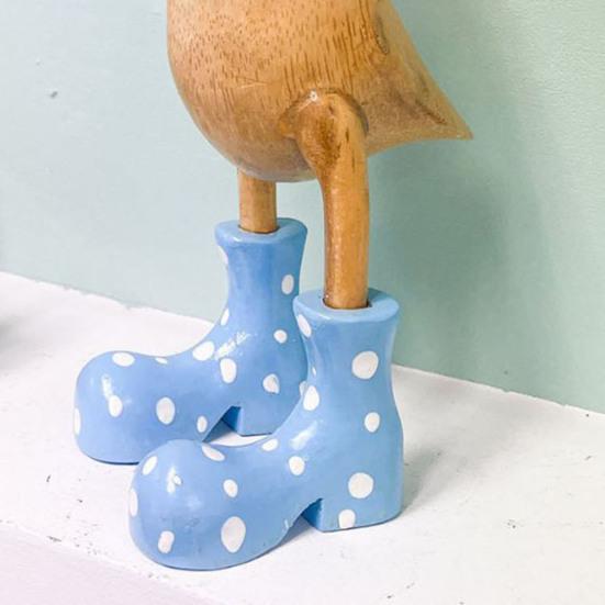 Resin Duck Figurine with Spotty Rain Boots Wellies Animal Figure Toy Model Statue Sculpture Desktop Garden Decoration Ornament Festival Gift