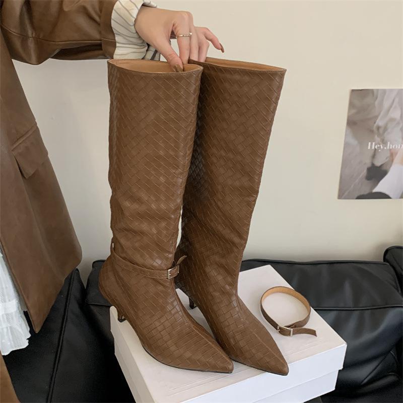 

2025 autumn and winter European and American style woven big tube circumference boots temperament pointed head thin heel high heel but knee boots 39 коричневый