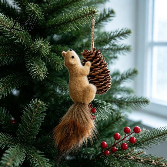 Cute Fluffy Squirrel Figurine Christmas Ornaments for Tree Felt Plush Woodland with Pine Winter Seasonal Tree Cone Hanging Forest Animal Decoration