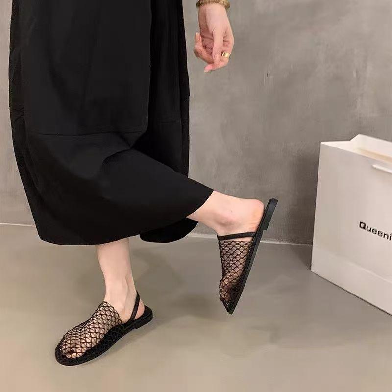 Sommar ny mesh vävd ihålig väska huvudtofflor moderiktiga ytterkläder platt botten sandaler med sandaler kvinnor