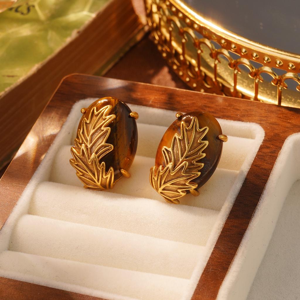Medieval vintage Russian gold earrings turquoise temperament retro niche silver needle French stud earrings tiger eye ears