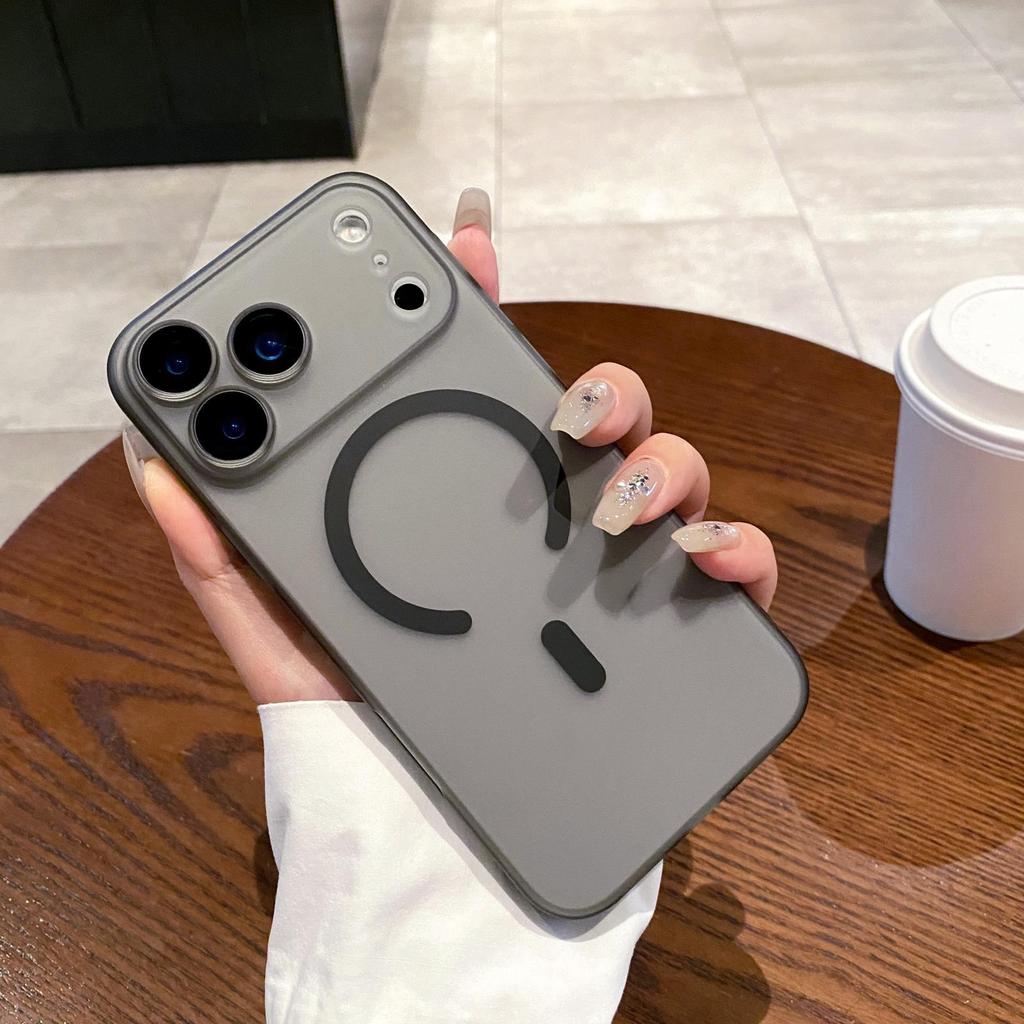 Applicable to iPhone17ProMax ice mist magnetic mobile phone case matte Apple 16Pro anti-drop 15 protective case
