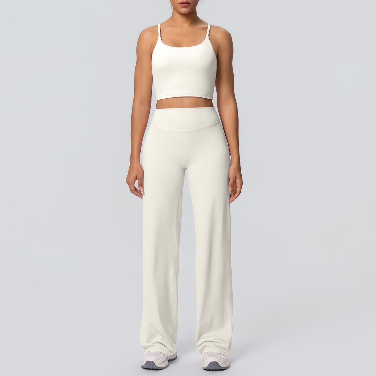 Спортивный бюстгальтер на бретельках и йога-штаны с эффектом пуш-ап Medium