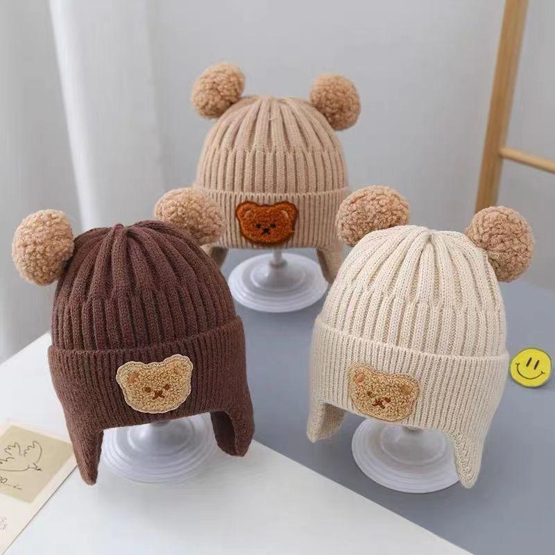 Cappellino invernale per neonato berretto a forma di orso coreano cappello invernale in lana a maglia per bambini berretto tinta unita cappello invernale per neonato con paraorecchie