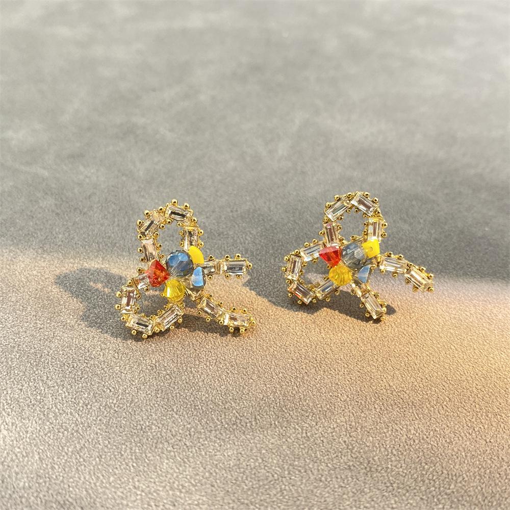 

Colorful Beaded Bow Earrings - High-End, Exquisite Studs for Women’s Elegant & Sweet Style