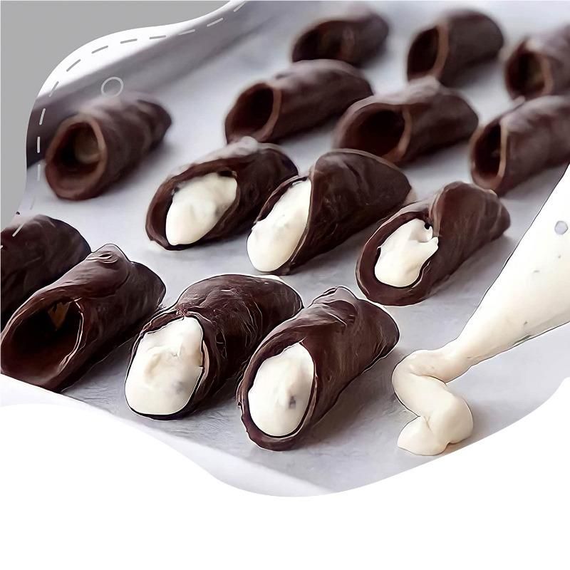 16 Pack Cannoli Tubes Stainless Steel Cannoli Tubes Baking Molds with Piping Bags Long Piping Tips for Cream Horns Cannoli Shell