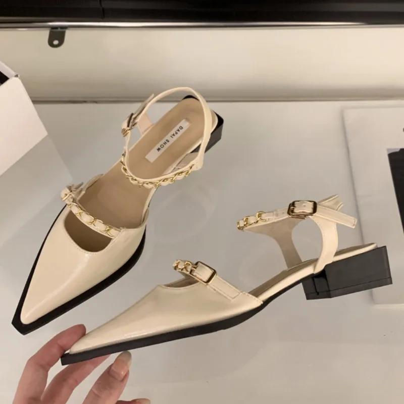 

Женские сандалии Baotou, осенние, новые, с острым носком, с мелким носком, с металлической цепочкой по бокам, дышащие, одинарные туфли 40 бежевый