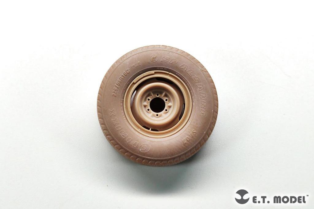 ET Model 1/35 Modern Pickup Truck Weight-Deforming Tire Set Type 1 (for Meng Models) Plastic Model Parts P35-162 (Military Vehicle)