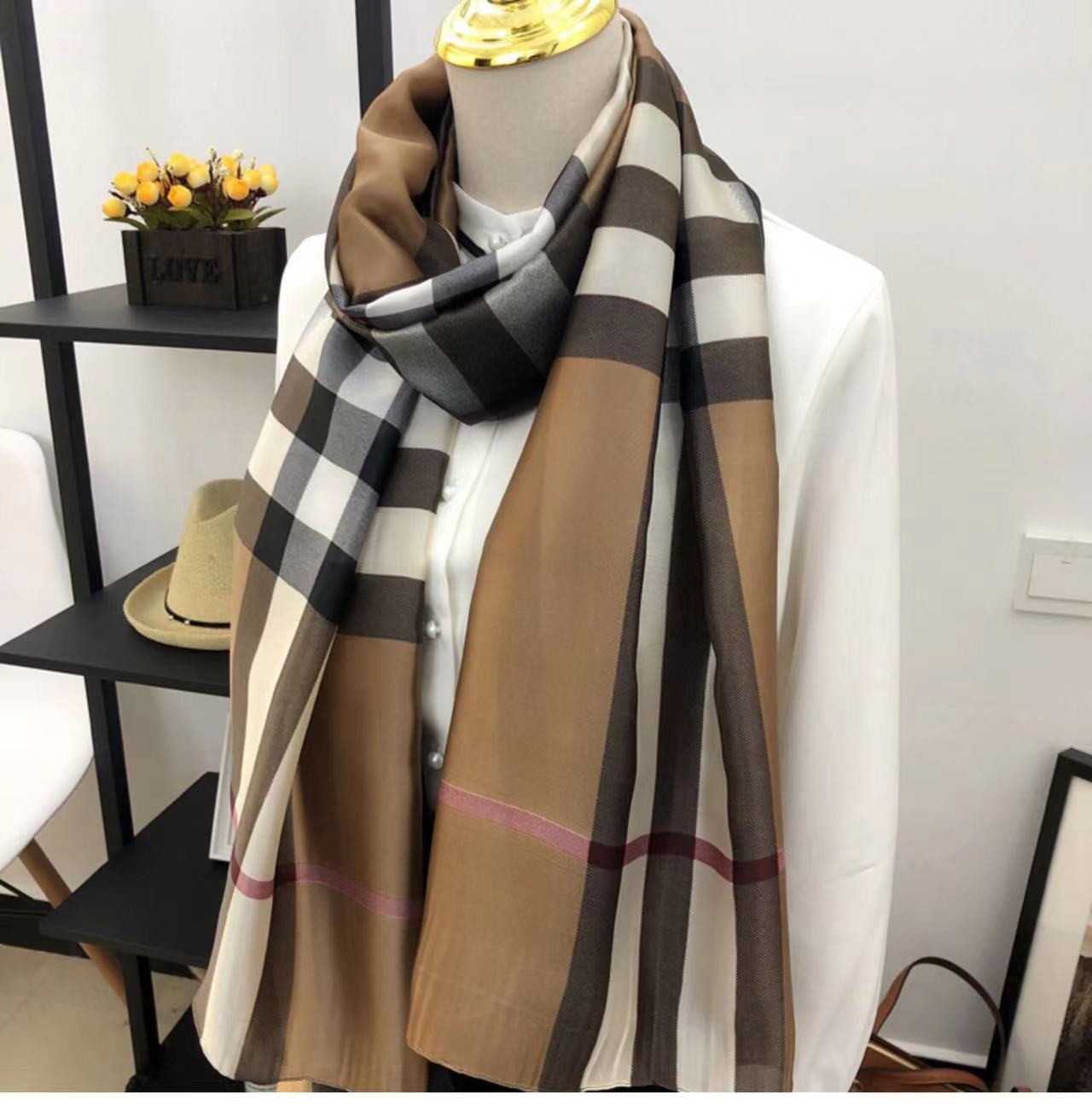 

Высококачественные роскошные шелковые шарфы, повязка на голову, шарфы, шейный шарф для женщин, шелковый шарф с цепочкой, женская декоративная шаль 180-90cm