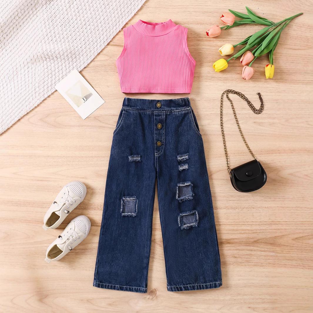 

Летний комплект одежды для девочек, детский повседневный однотонный свитер без рукавов с открытыми плечами, рваные джинсовые брюки 130cm розы красного