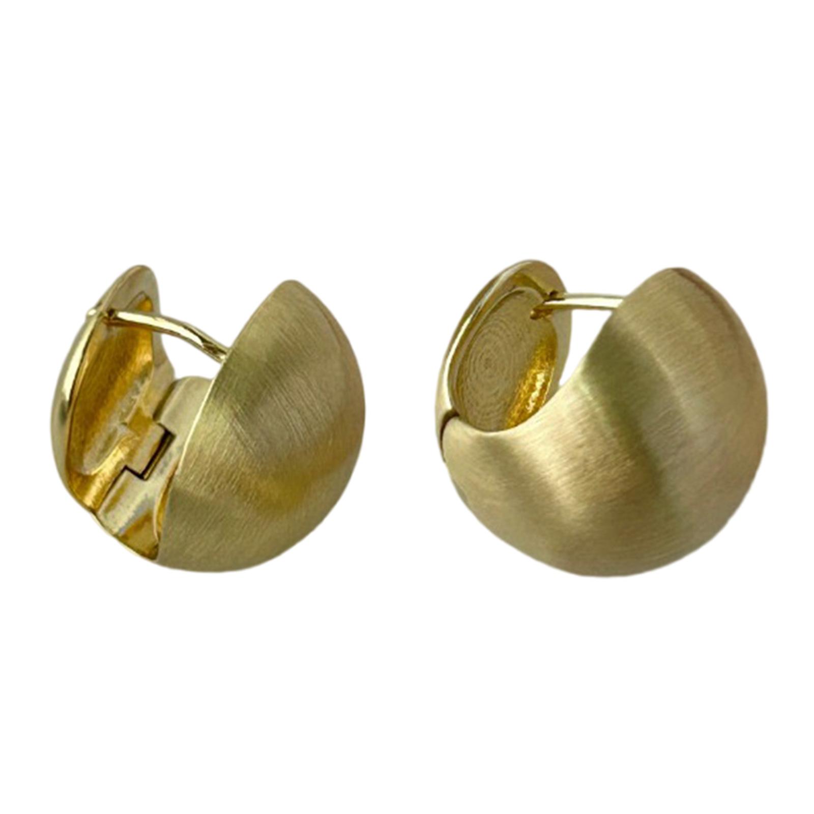 

Уникальные серьги-пусеты в форме шара, модные серьги-пусеты для ушей, медная текстура, подходят для различных случаев. 2 золотой