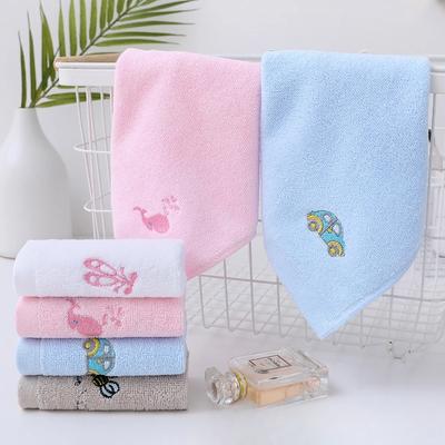 1/4 peças Toalha Quadrada Pequena de Algodão Puro 25*25cm Bordado de Desenho Animado Toalha com Gancho para Bebê Toalha de Rosto Infantil Presente Personalização