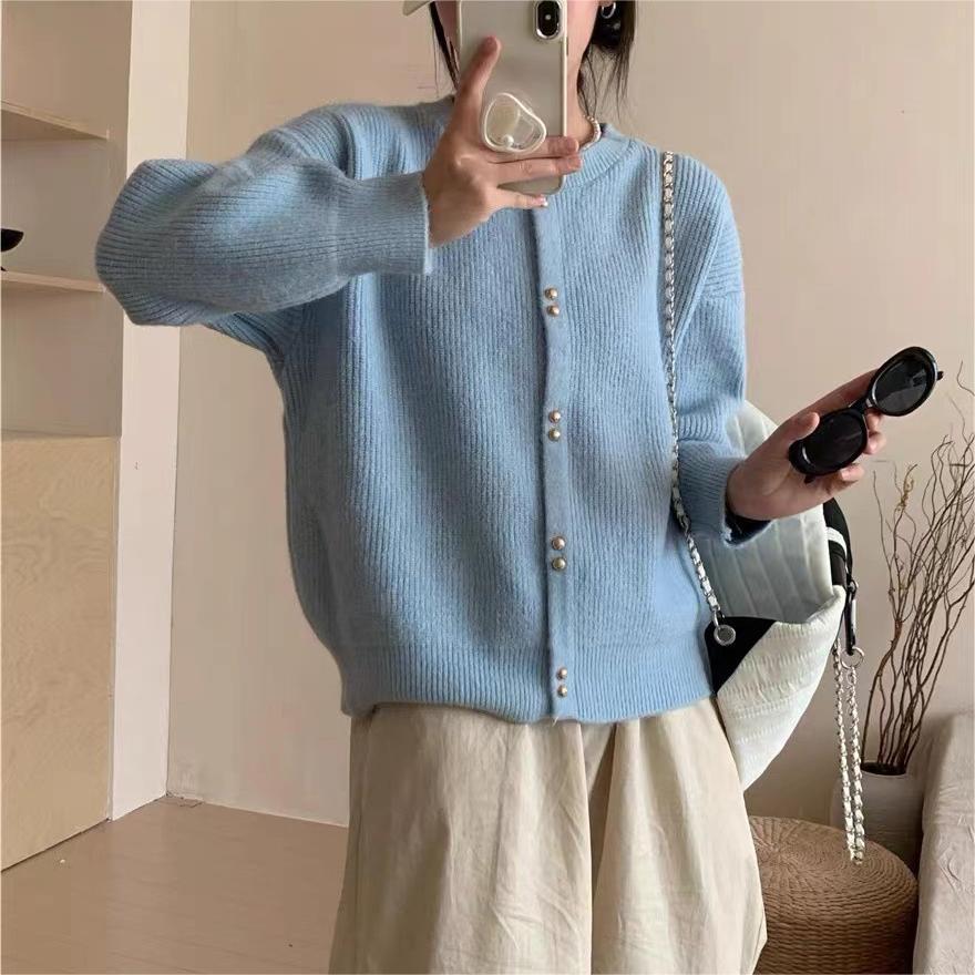 

High-end small gold button sweater new knitted sweater autumn and winter niche fashion single-breasted soft waxy long-sleeved jacket 46-144 (average size) синій