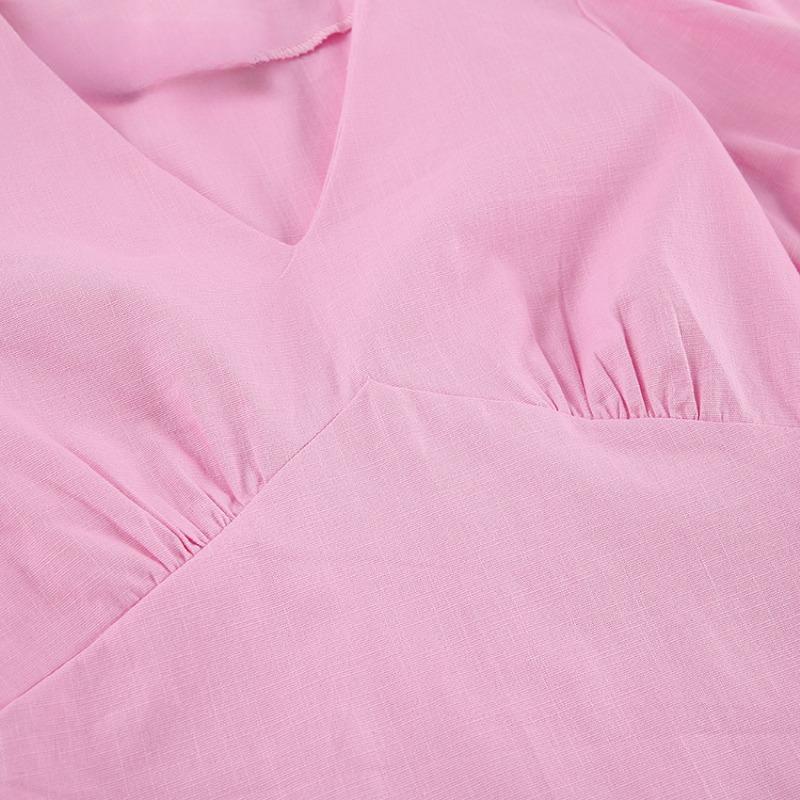 Летнее платье женское элегантное с V-образным вырезом и рукавами-фонариками на шнуровке — фото 14