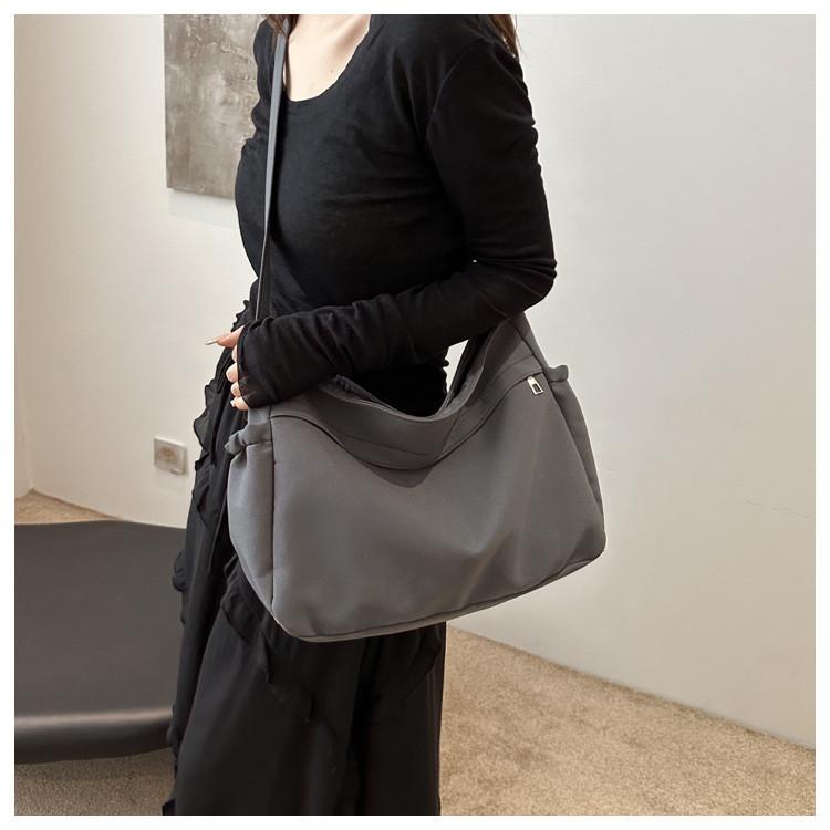 Trendy Urban Simple Large Tote Bag For Women Spacious Nylon Bucket Bag In Black White Grey Khaki