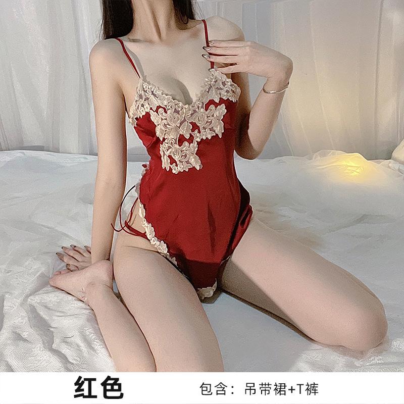 Backless lingerie large size exposed breasts gather to seduce sexy suspenders pajama set