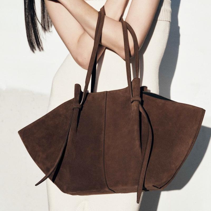 Retro Suede Tote Bag: Large Capacity Shoulder Bag with Mochi Texture for Women