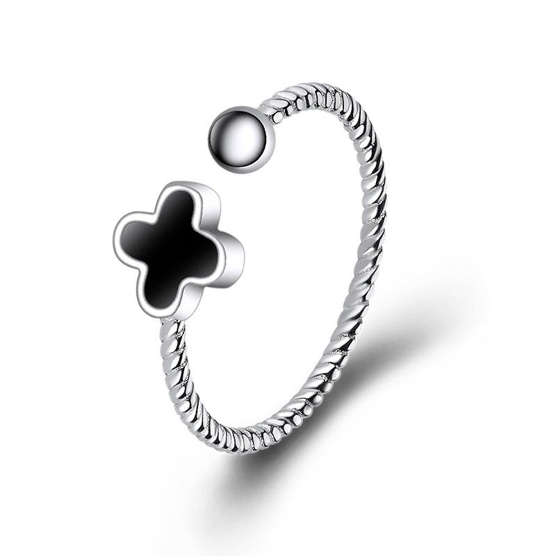 

BELLA BOX Small clear imitation pure silver black four-leaf clover ring for women, student Japanese and Korean version jewelry чёрный