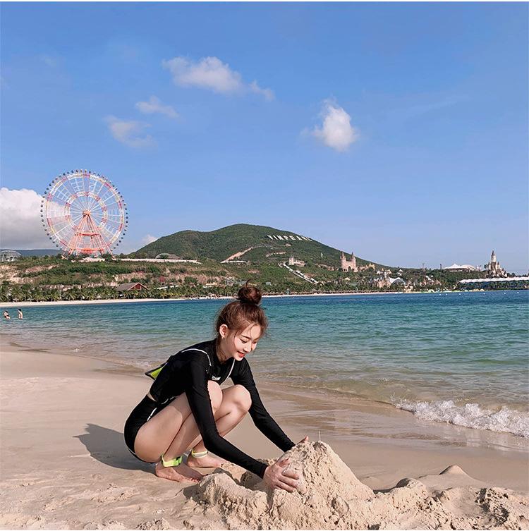 2023 Stylish Ribbed Solid Black Two-Piece Swimsuit with Long Sleeve Sun Protection