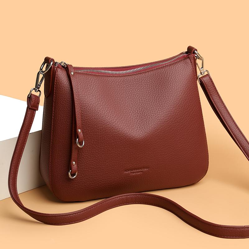Women Casual Shoulder Bag Retro Tassel Crossbody Bag Middle-aged Mother Bag for Daily for Daily Commute Work Shopping and Weekend Outings