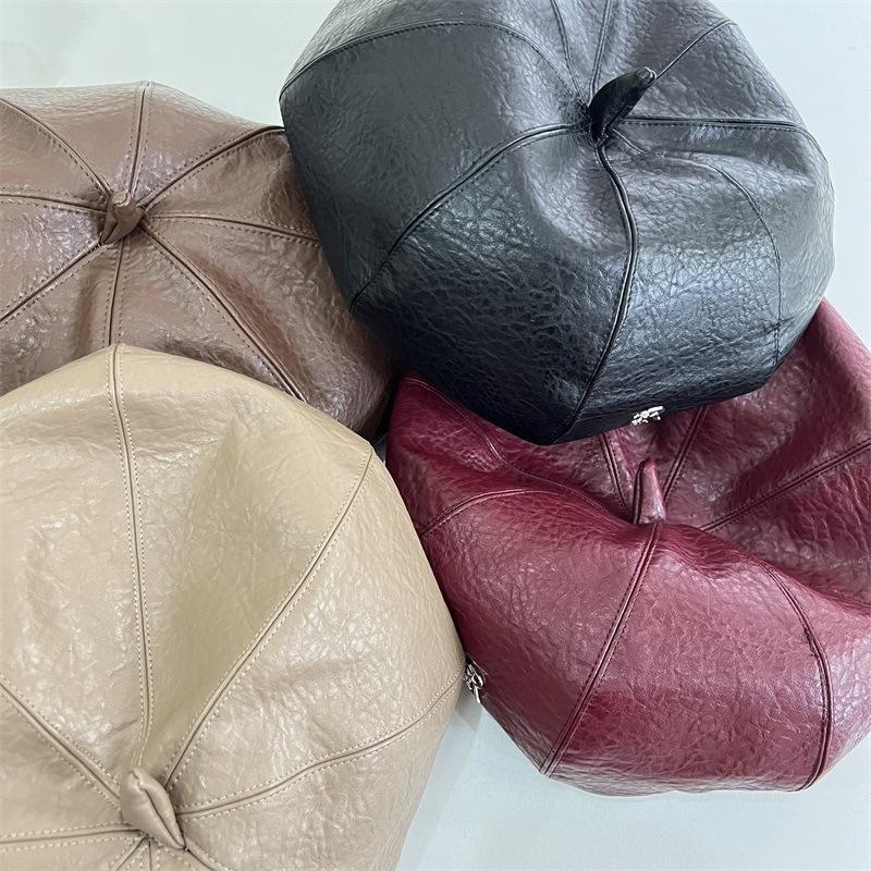 Jesienno-zimowy mały standardowy beret ze skóry liczi damski wszechstronny retro kapelusz dyniowy modny jednolity kolor wysmuklający twarz