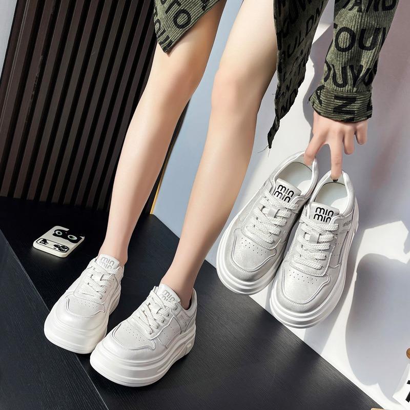 Little White Shoes Women's Early Spring New Versatile Leather Thick-soled Small Man Height Increase Casual Shoes Lightweight Board Shoes