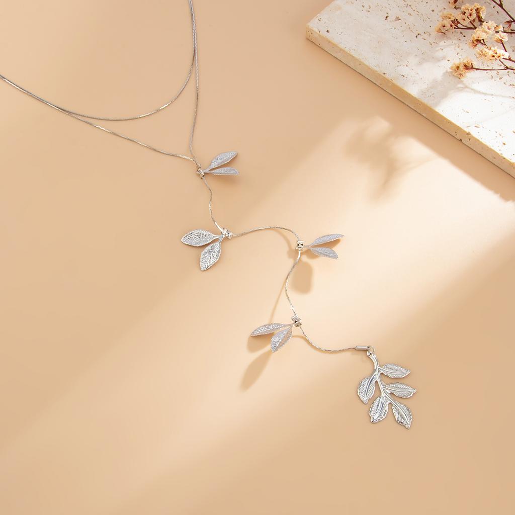 Simple Leaf Pendant, Fringed Necklace, Personalized Metal Thin Chain, Long Collarbone Chain Necklace