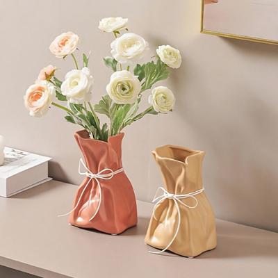 Money Bag Shape Vase for Flower Arrangement Small Resin Decorative Flower Vase for Wedding Dinning Bookshelf Home Office Decor