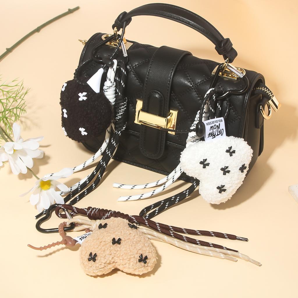 Fashion Lamb Wool love Plush Keychain Cute Heart Shaped Pendant Braided Rope Chain Elegant Girl Backpack Key Jewelry Accessoriy