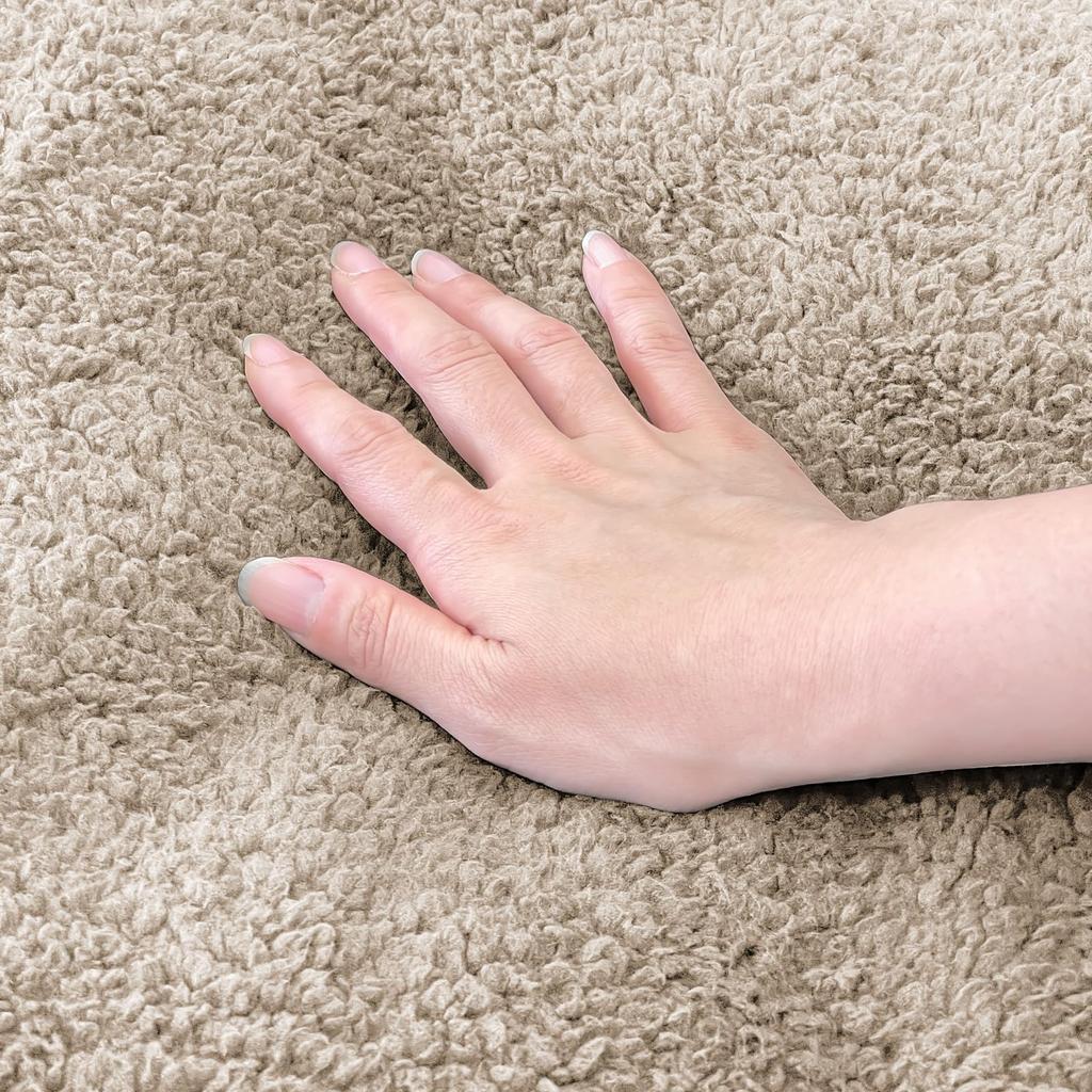 TRADE ONE Fluffy Wearable Blanket, Loungewear, Outerwear, Cold Weather Gear, One Size Fits All, Unisex, Pockets, Front Opening, Beige, 80007