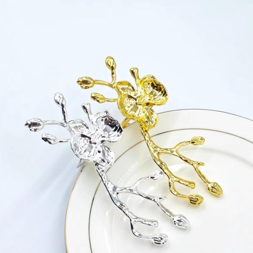 2PCS Gold/Silver Napkin Buckle Luxury Serviette Ring Plum Blossom Napkin Ring  Banquet
