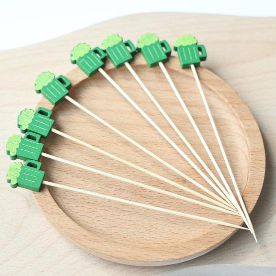 100PCS Disposable Cocktails Tags, Green Beer Decor Bamboo Picks, Disposable Handheld Toothpicks, for Snacks Sandwiches Cupcake