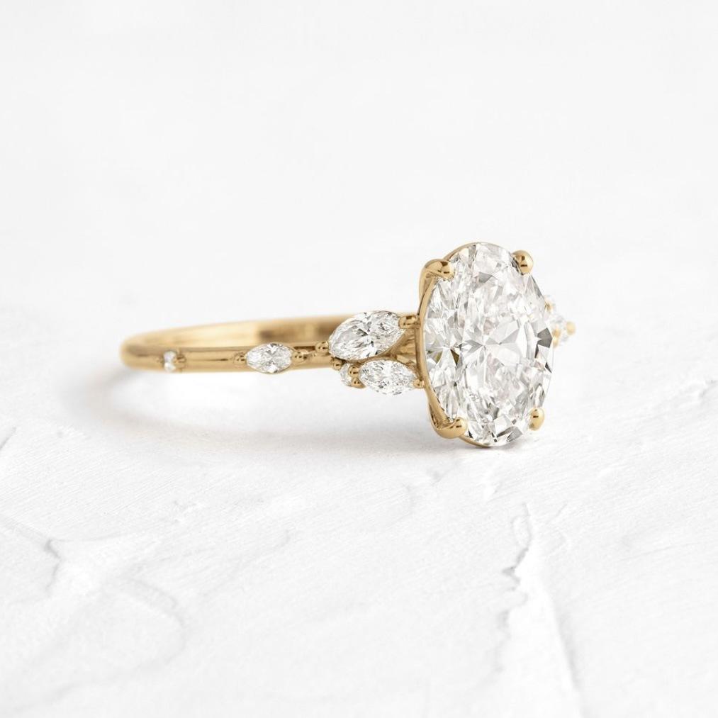 New egg-shaped zircon ring fashion hot-selling ins super flash zircon wedding jewelry 5 золотой