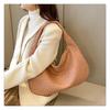 2025 French-Style Textured Women's Versatile Handbag: Single-Shoulder, Underarm, Niche Commuter Bag